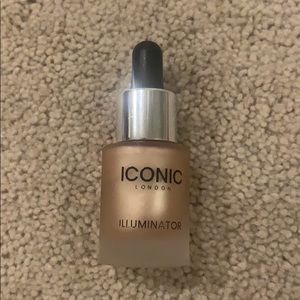 Iconic London illuminator